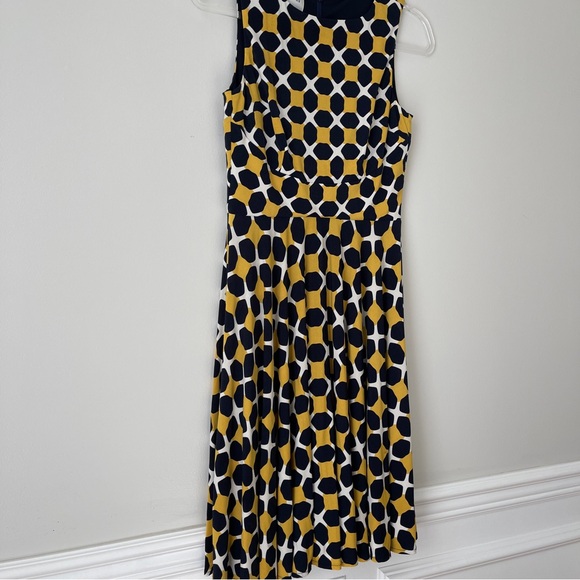 Donna Morgan Whitt Jersey Dress Honeycomb Navy blue Mustard yellow‎ Sz 0 - Picture 5 of 9